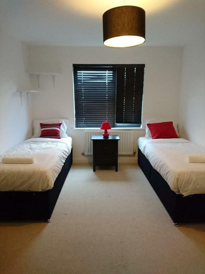 Executive Brentwood Apartment Buitenkant foto