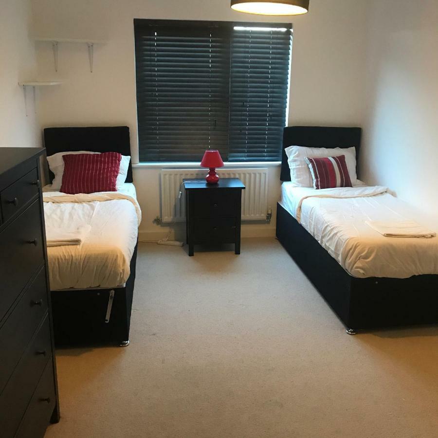 Executive Brentwood Apartment Buitenkant foto