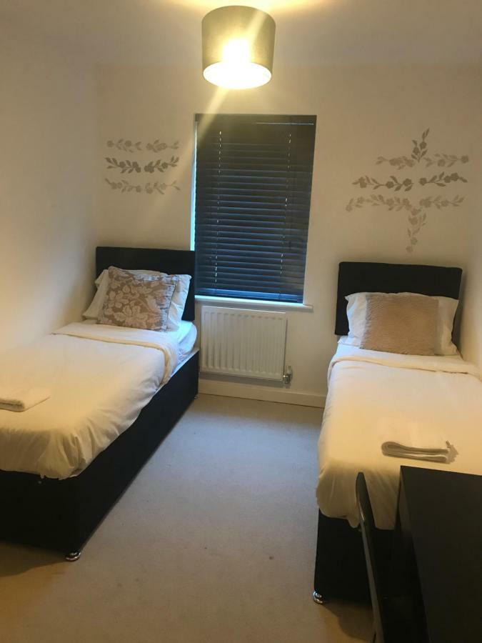 Executive Brentwood Apartment Buitenkant foto